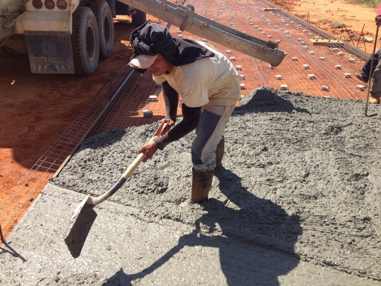 VACIADO DE LOSAS DE PISO 4